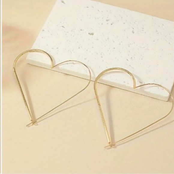 NEW 18k Gold Plated Heart Threader Over Size Hoop Earrings - Picture 3 of 4